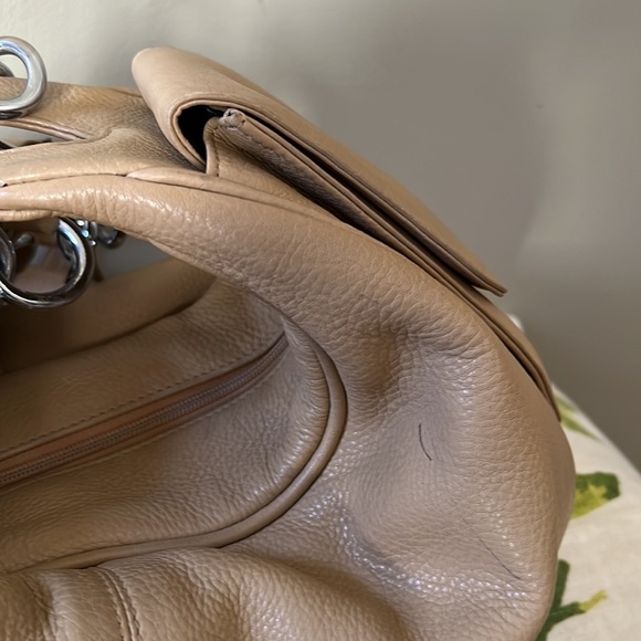 Leather bag silver hardware/ ink marks - Picture 5 of 10